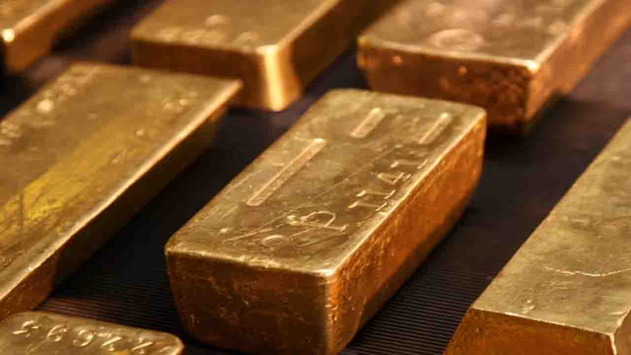 Gold Price Drops Again, Ending 9-Week Hot Streak
