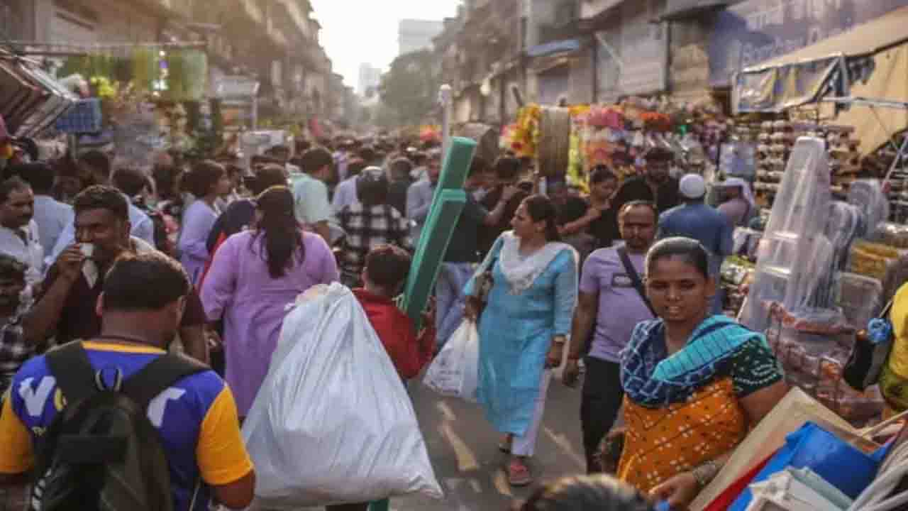 India Faces Growth Headwinds as West Asia Conflict Threatens 7.4% GDP Target