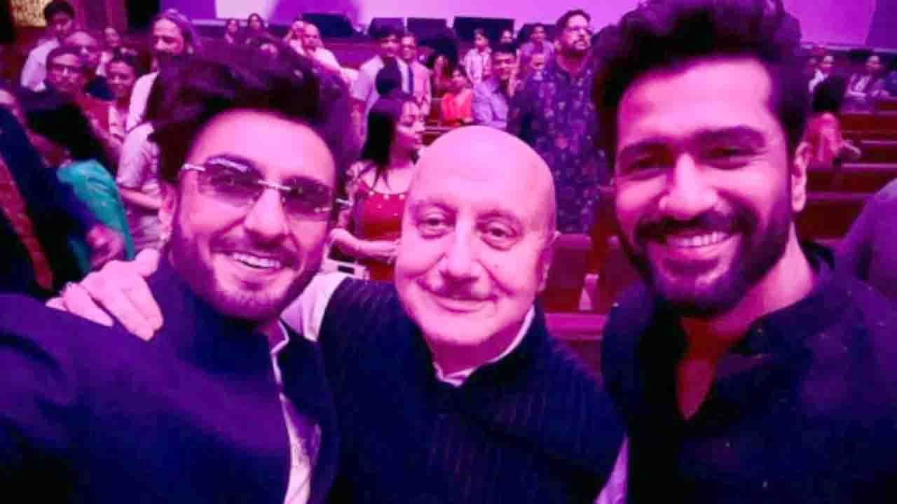Anupam Kher’s Epic Selfie with 'Dhurandhar' Ranveer and 'Chhaava' Vicky Steals the Show