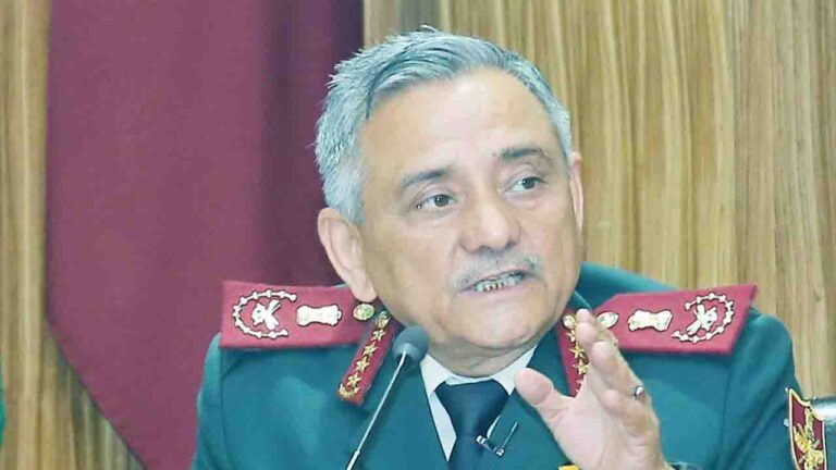 CDS General Anil Chauhan Evaluates Operational Readiness Along LoC in North Kashmir