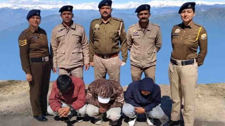Shimla Drug Bust: Nepal nationals held with 9.28kg opium and 12 lakh cash