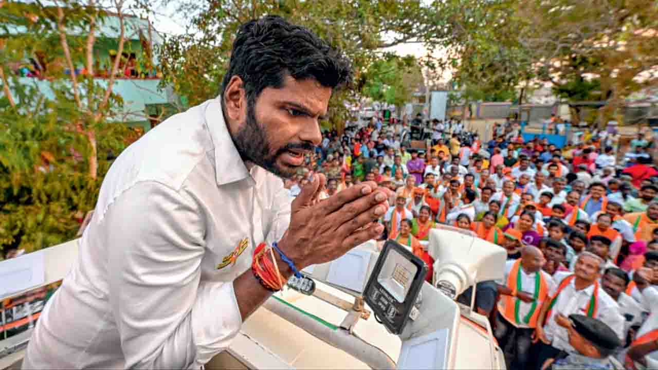 Headline: Former IPS Officer K. Annamalai Resigns from BJP, Deals Major Blow