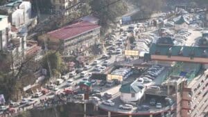 Shimla Traffic Crisis: Tourist Surge Chokes Key Entry Points as 12 Lakh Vehicles Inundate Town