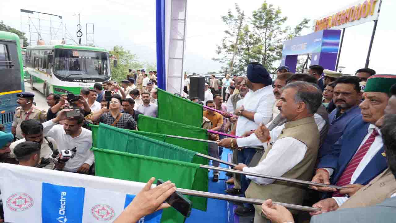 CM Sukhu Flags Off 297 Electric Buses, Launches HimBus Plus Card