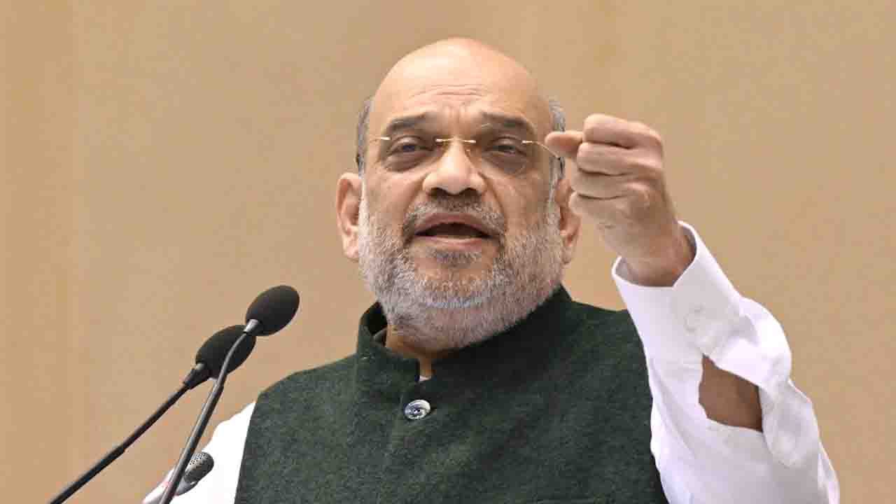 Amit Shah, Kharge Trade Charges Over Vande Mataram Recitation, PM CARES Fund