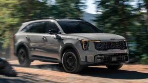 Kia Sorento Production Begins in India Ahead of September 4 Launch; Strong-Hybrid and Diesel Confirmed