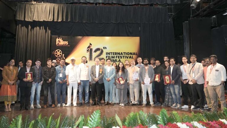 Governor Presents Awards to Winning Filmmakers at Shimla Film Festival
