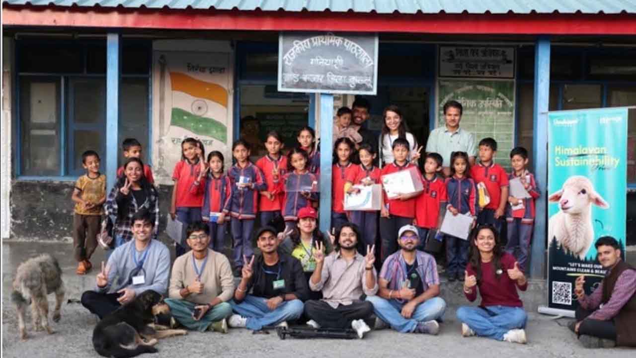 Youngsters ‘Adopt’ Kullu Villages With Skills and Time, Not Money