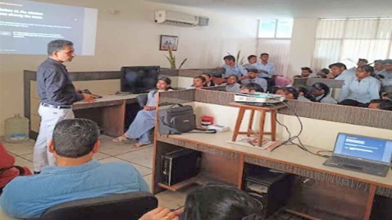 IEC University Computer Science Students Visit Mohali IT Firm Avaptech Solutions